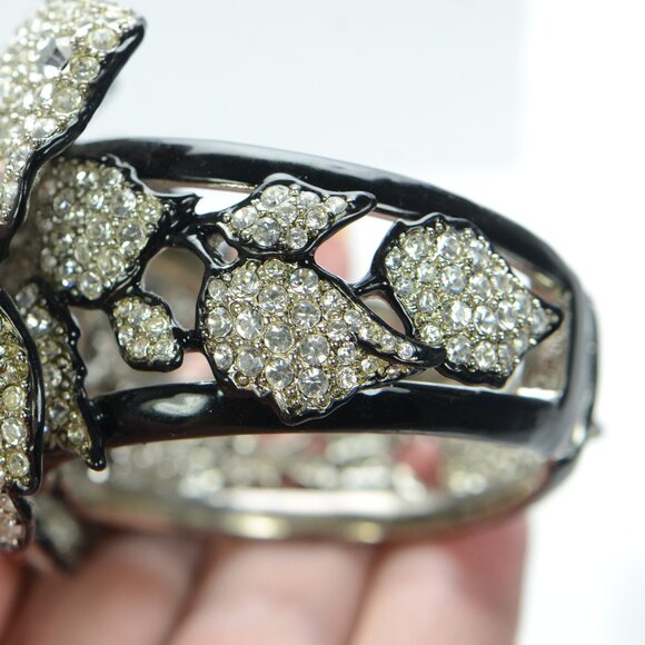 Kenneth Jay Lane KJL Black Enamel Pavé Rose Bracelet - Picture 7 of 8